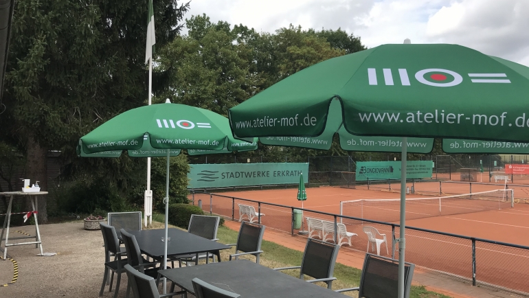 MOF sponsert neue Sonnenschirme